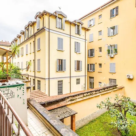 Апартаменты Domusmi San Gregorio 10